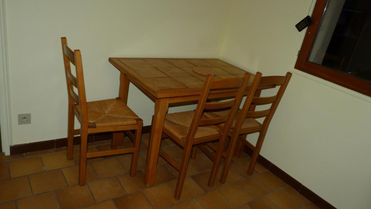 Maison De Vacances Pour 6 Personnes Avec Piscine Lainsecq Exteriör bild