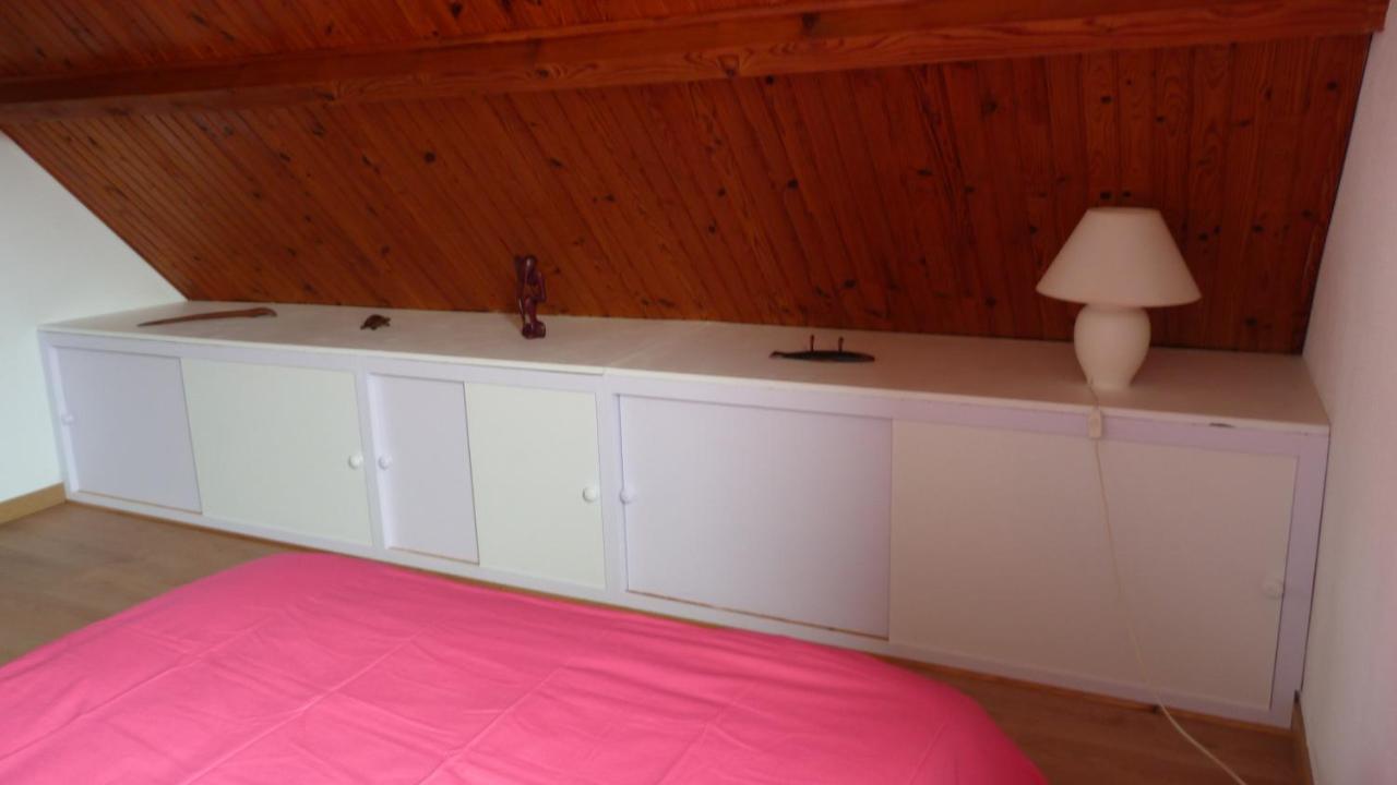 Maison De Vacances Pour 6 Personnes Avec Piscine Lainsecq Exteriör bild