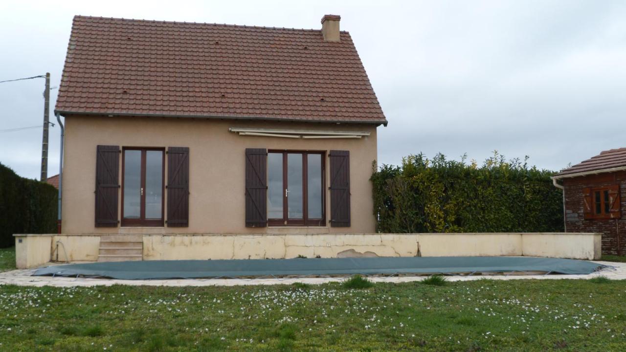 Maison De Vacances Pour 6 Personnes Avec Piscine Lainsecq Exteriör bild