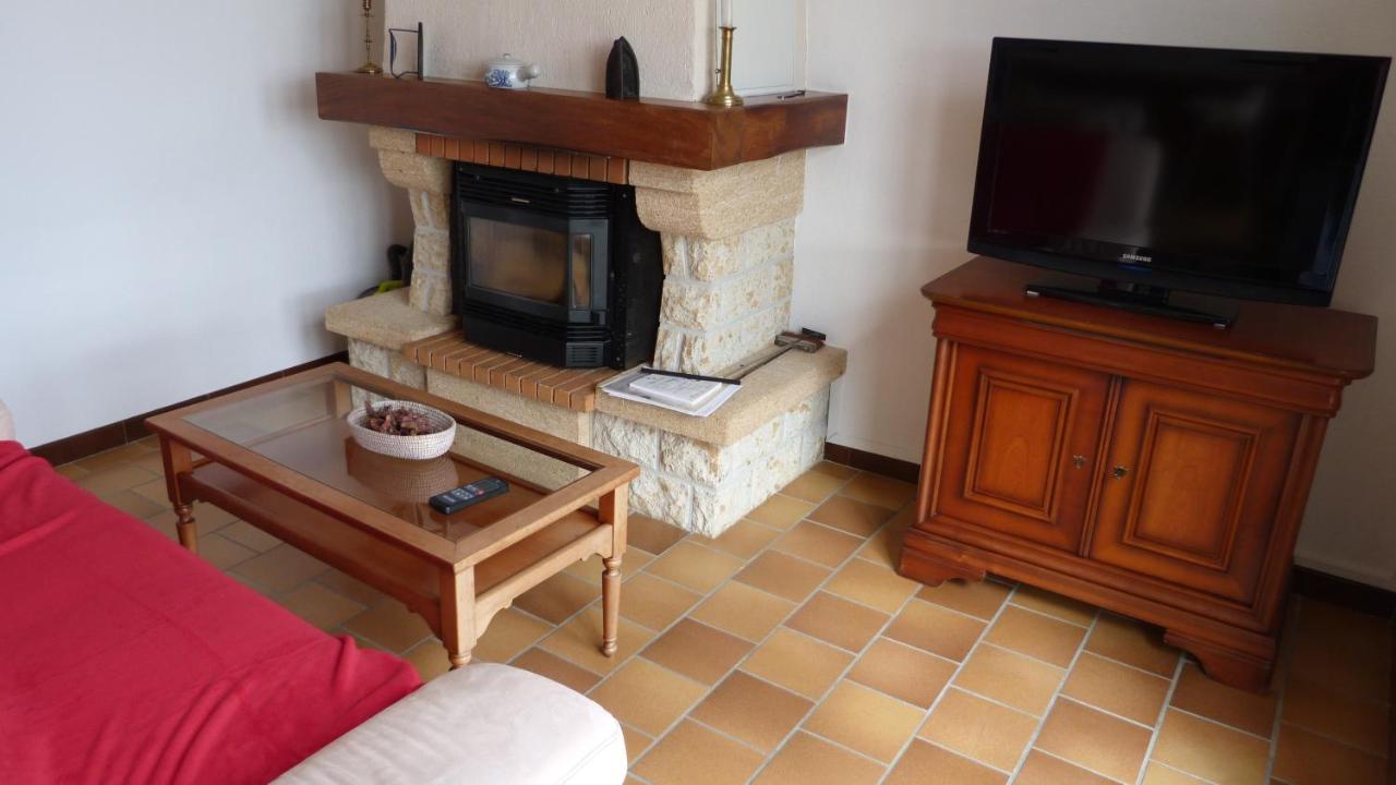 Maison De Vacances Pour 6 Personnes Avec Piscine Lainsecq Exteriör bild